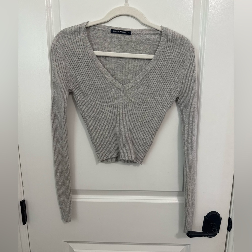 Brandy Melville- Gray Ribbed V-Neck Sweater